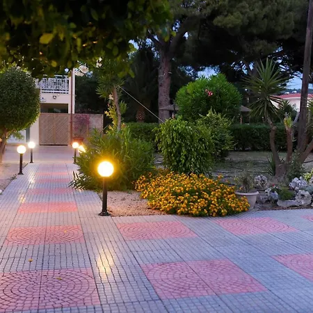 Daire Island Rodos Pool