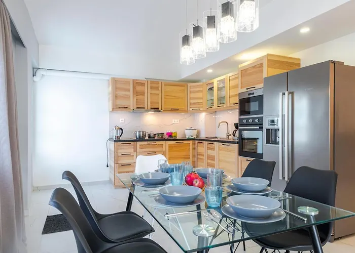 Daire Island Rodos Pool Ialysos (Rhodes)