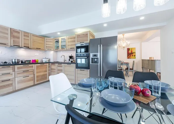 Daire Island Rodos Pool *