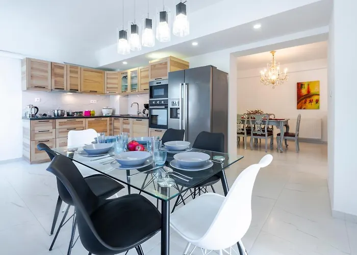 Island Rodos Pool Daire